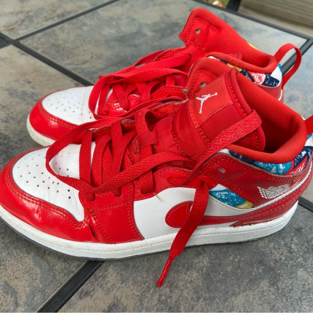 Kids 1Y Air Jordan